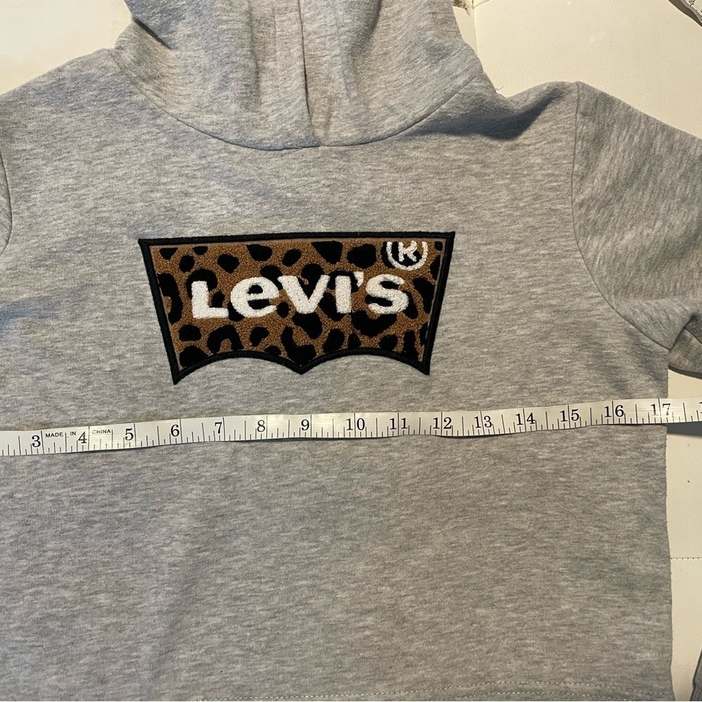 Levi's Gray girls Crop Hoodie with Leopard Logo - Picture 7 of 7